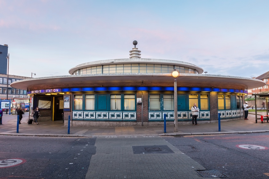 Southgate Tube station on the Piccadilly Line &mdash; reaches King's Cross in 30 minutes